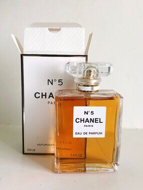 No.5 CHANEL PARIS Eau de Parfum - 100 ml/ 3.4 fl oz.